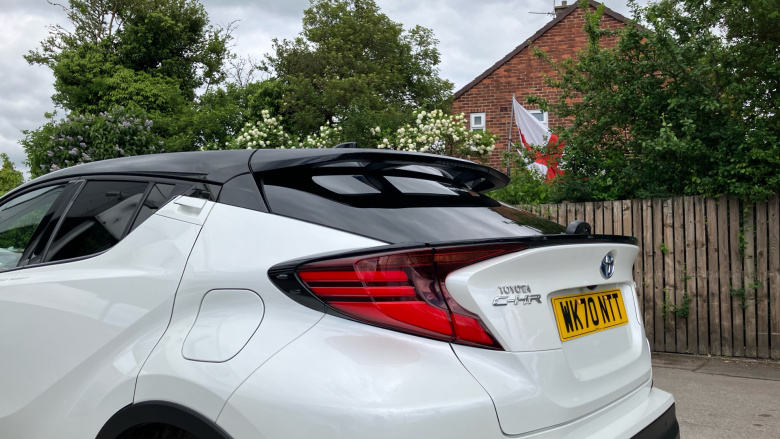 Toyota C-HR 1.8 Hybrid Dynamic 5dr CVT Hybrid Hatchback